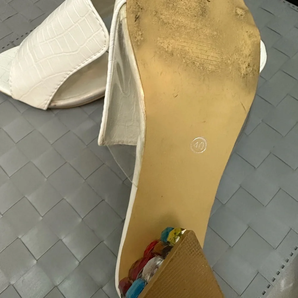 Sandals - Picture 3 of 3